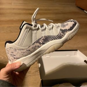 Jordan 11s Snakeskin size 6.5Y Worn Once!
